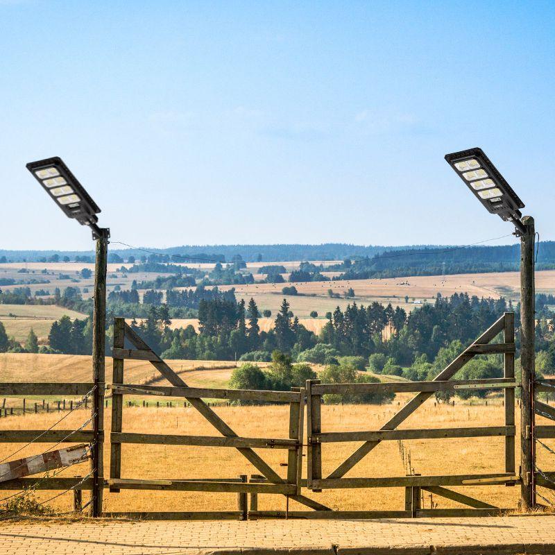 4 pack 200W solar street lights 25000 lumens