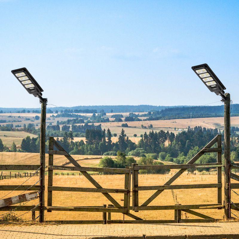 4 pack 200W solar street lights 25000 lumens