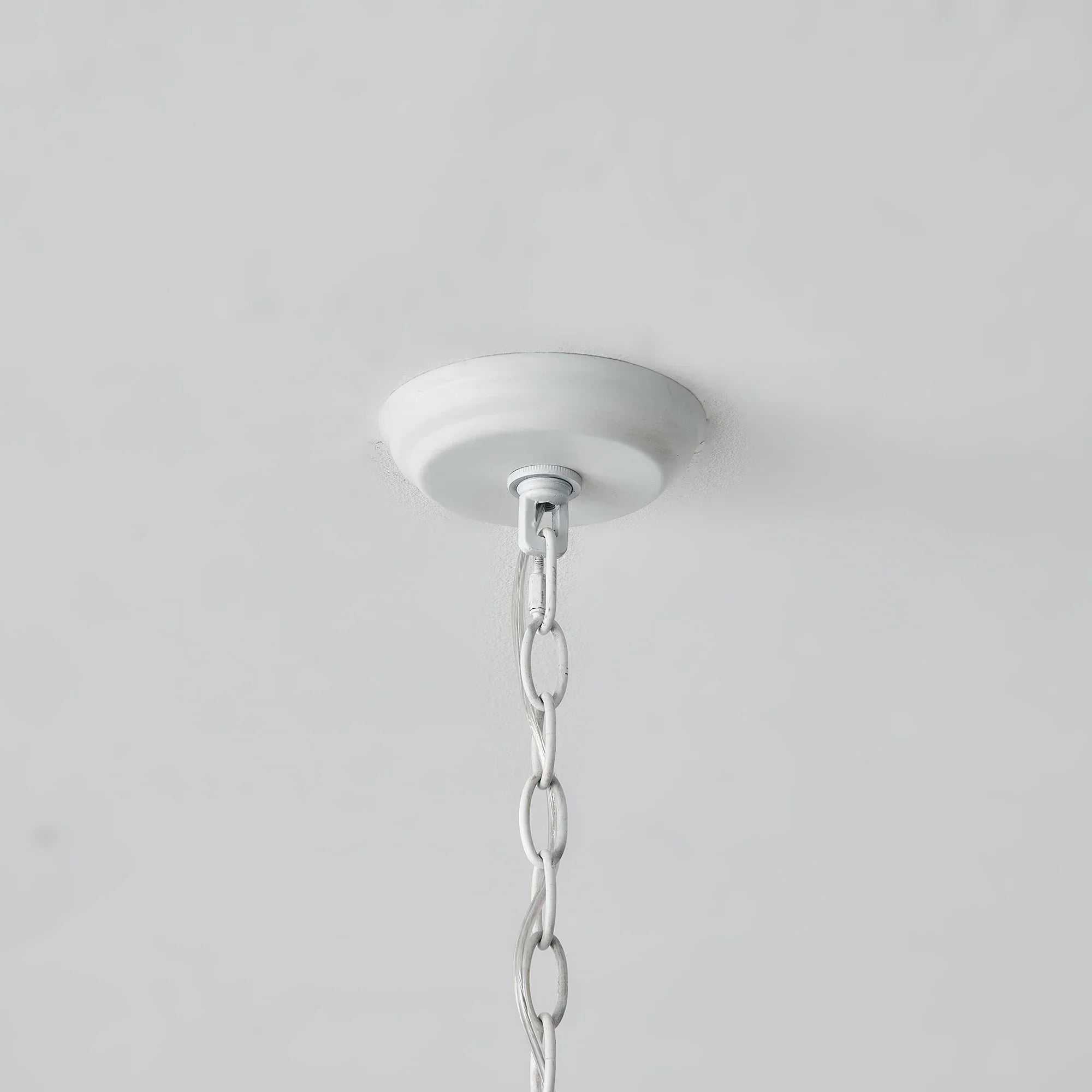 20 Inch Borg 5-Light White Wooden Chandelier