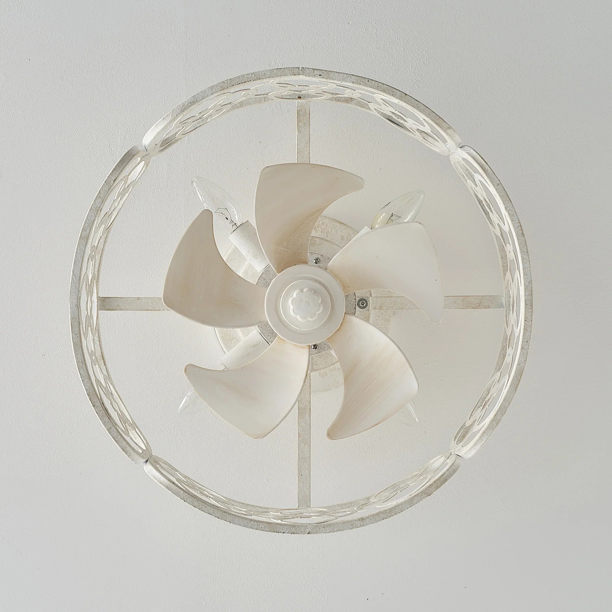 18" Leif Distressed White Flush Mount Ceiling Fan with Light