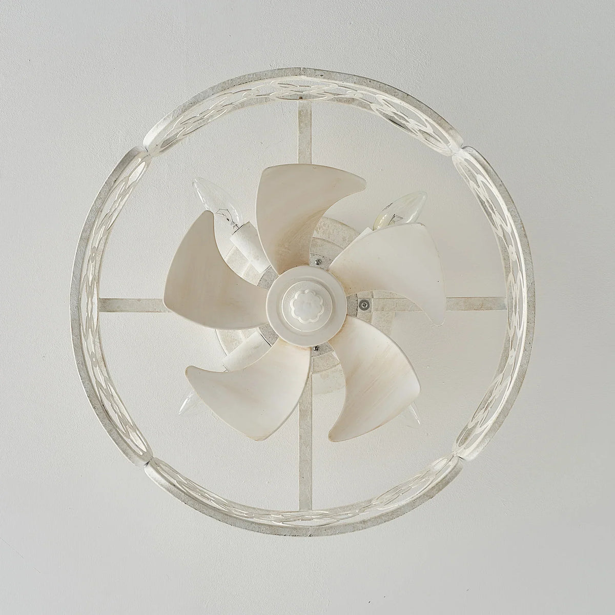 18" Leif Distressed White Flush Mount Ceiling Fan with Light