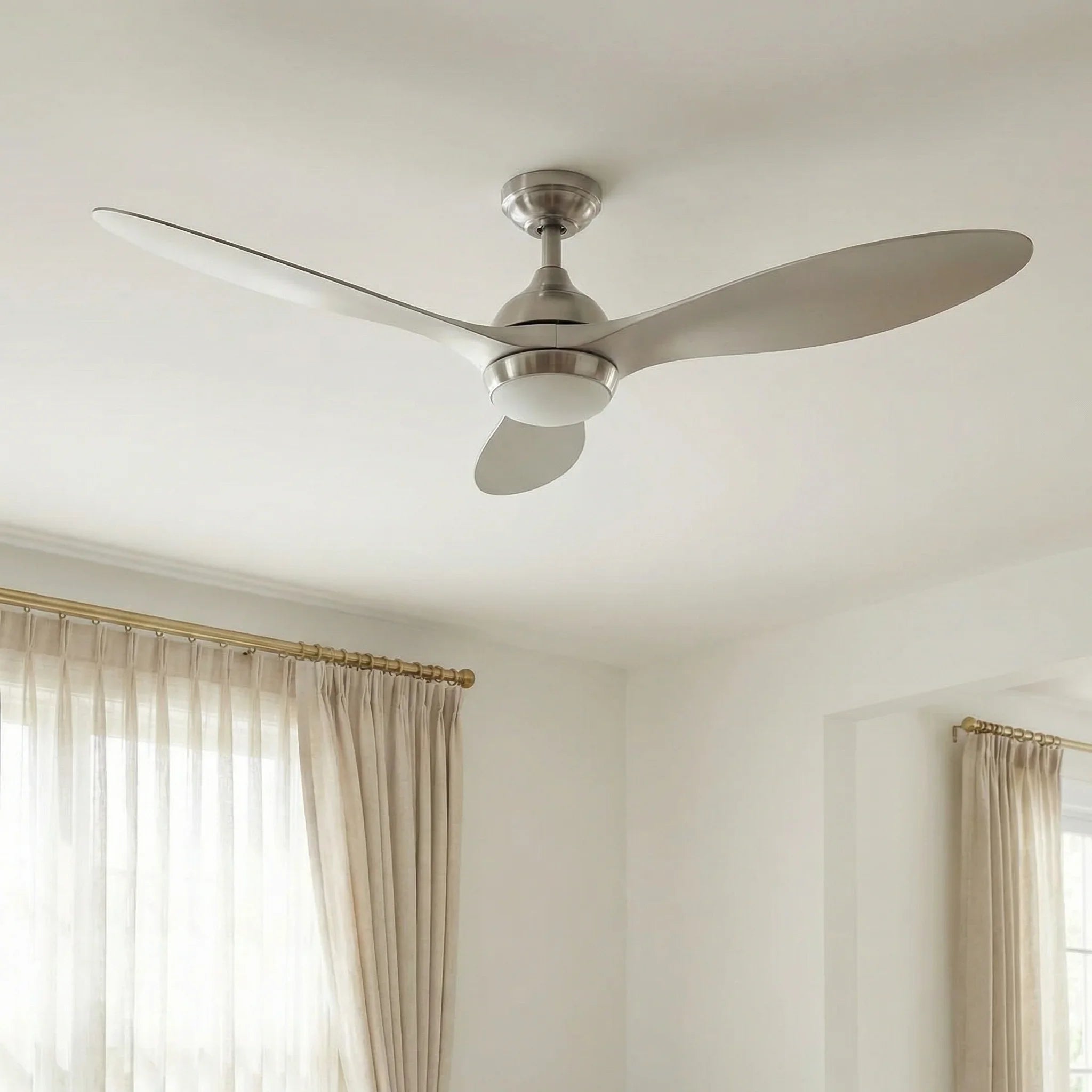 Ventilador de techo reversible de 56" con motor de CC de níquel cepillado Bernardino moderno con iluminación y control remoto