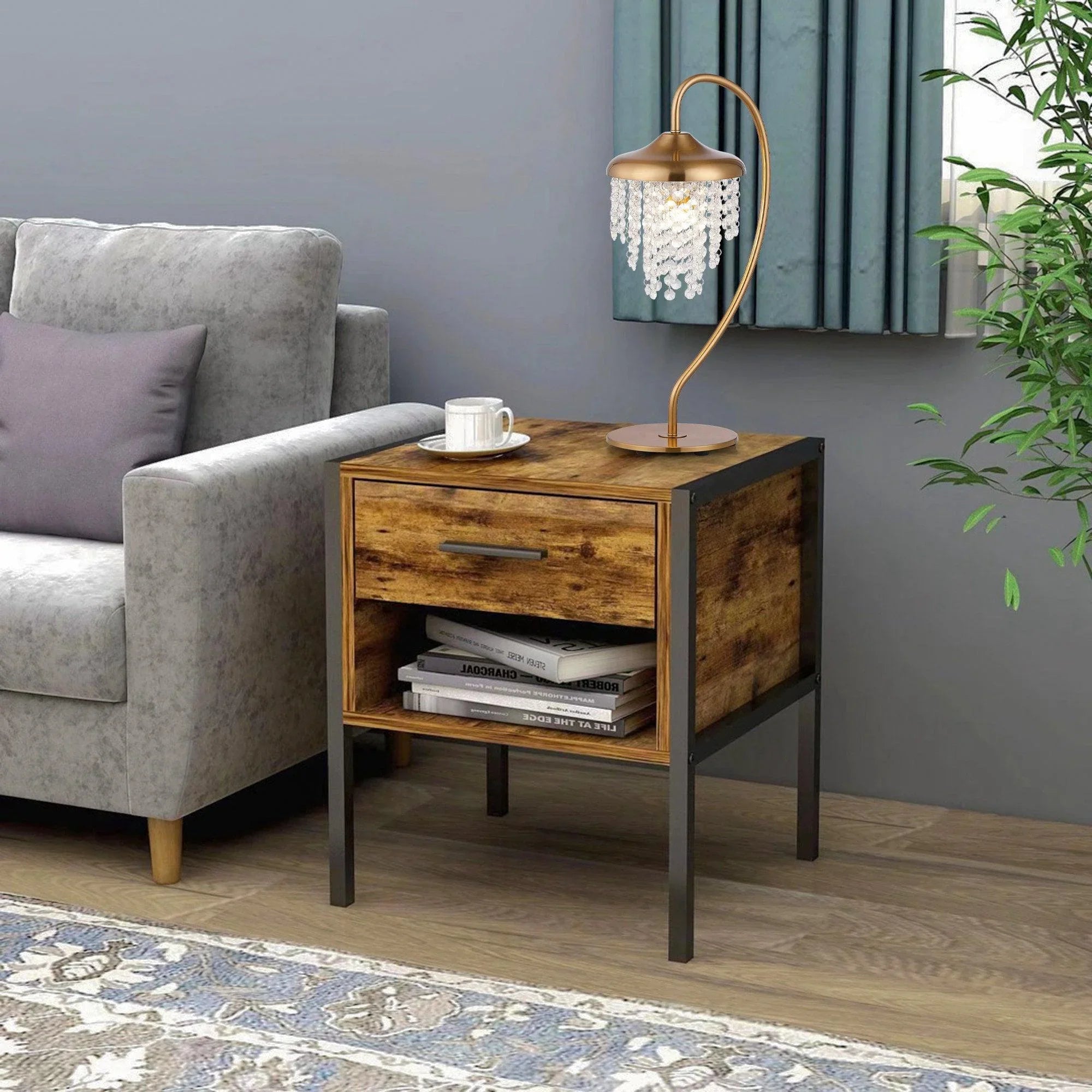 1-Light Golden Modern Table Lamp with Crystal Shade