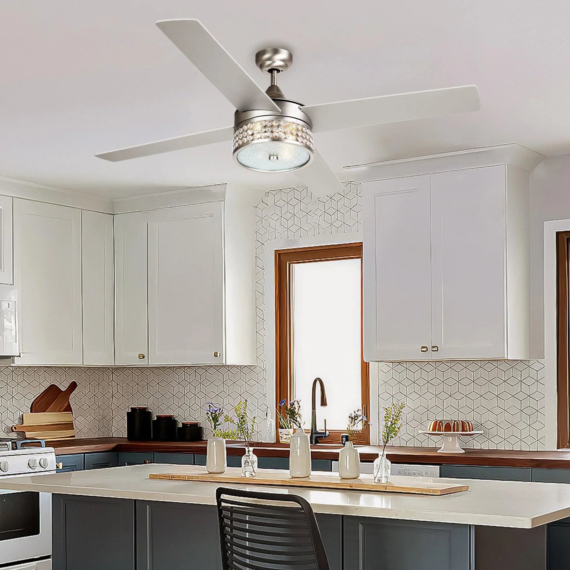 Ventilador de techo reversible Cason moderno de 52" con iluminación y control remoto