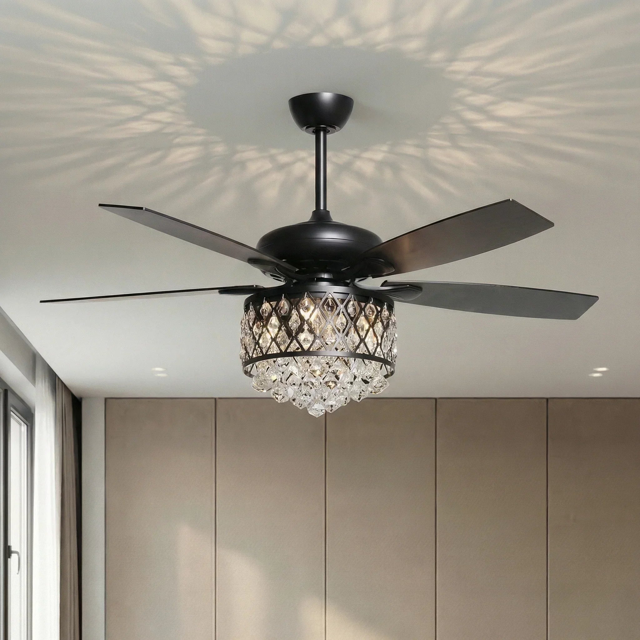 Ventilador de techo de cristal reversible Wethington moderno de 52" con iluminación y control remoto