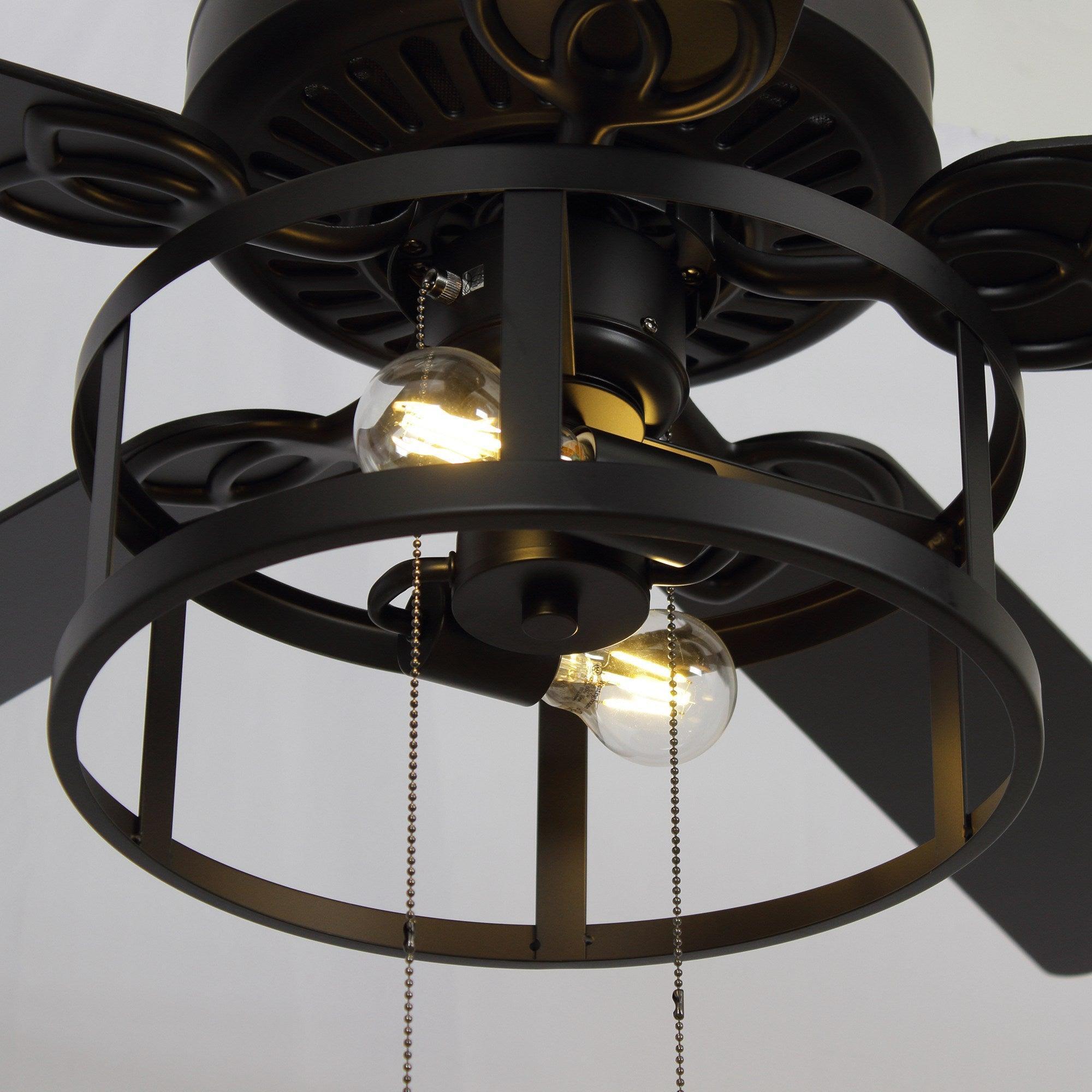 Ventilador de techo industrial reversible Urbana de 52" con montaje en varilla, iluminación y cadena de tracción