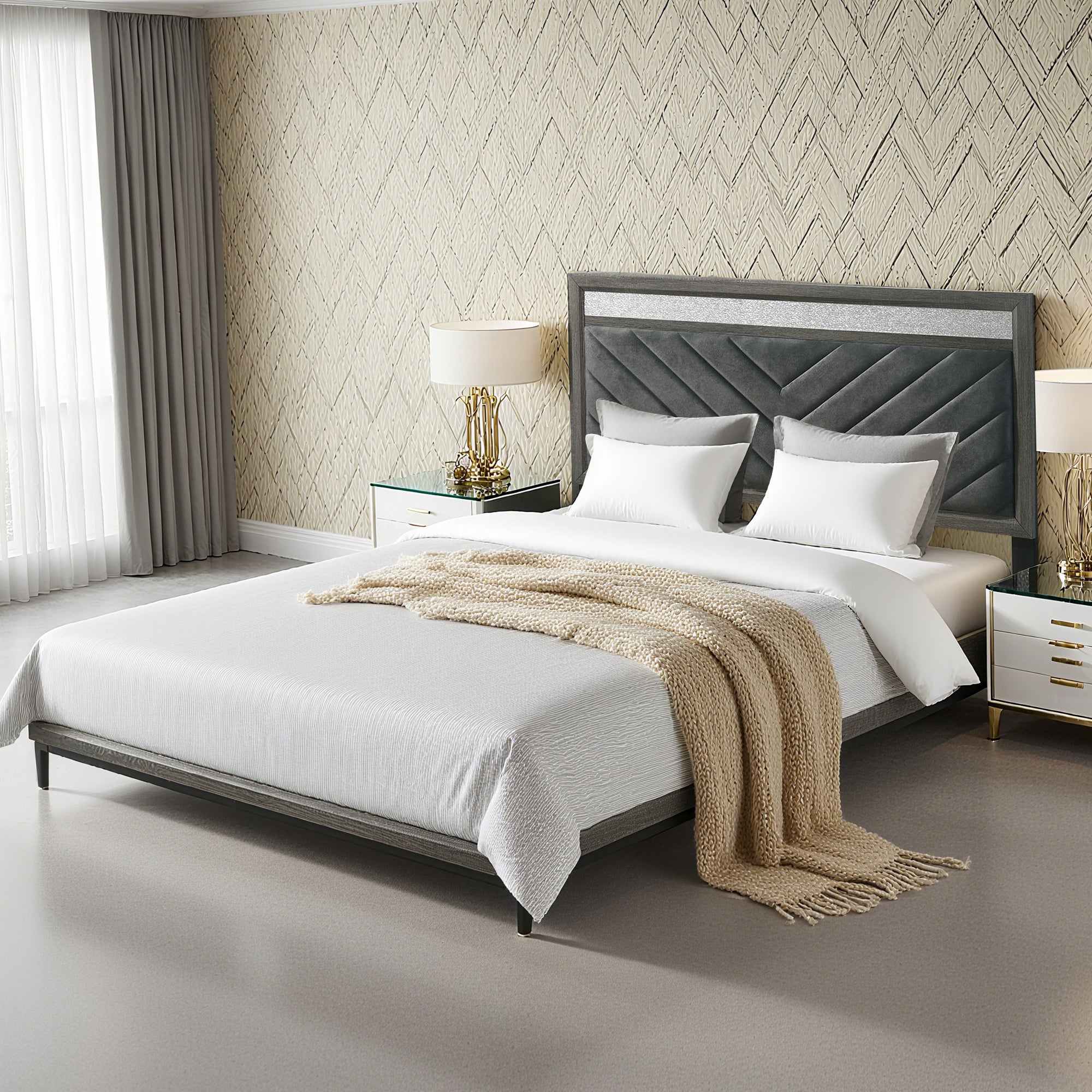 3-Piece Voleta Full & Queen & E.King Storage Platform Bedroom Set with Metal Leg