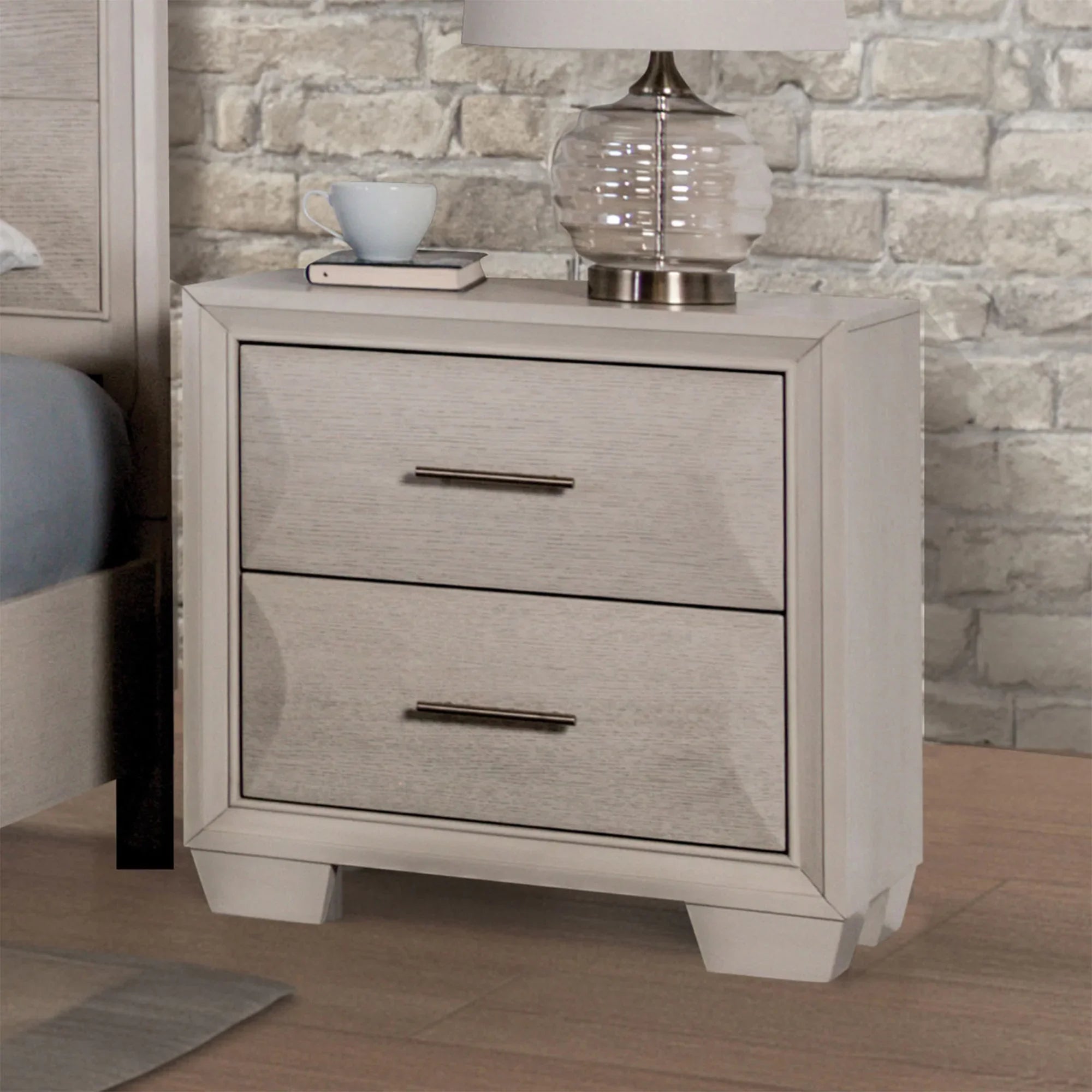 Hinwitz Transitional Solid Wood 2-Drawer Nightstand