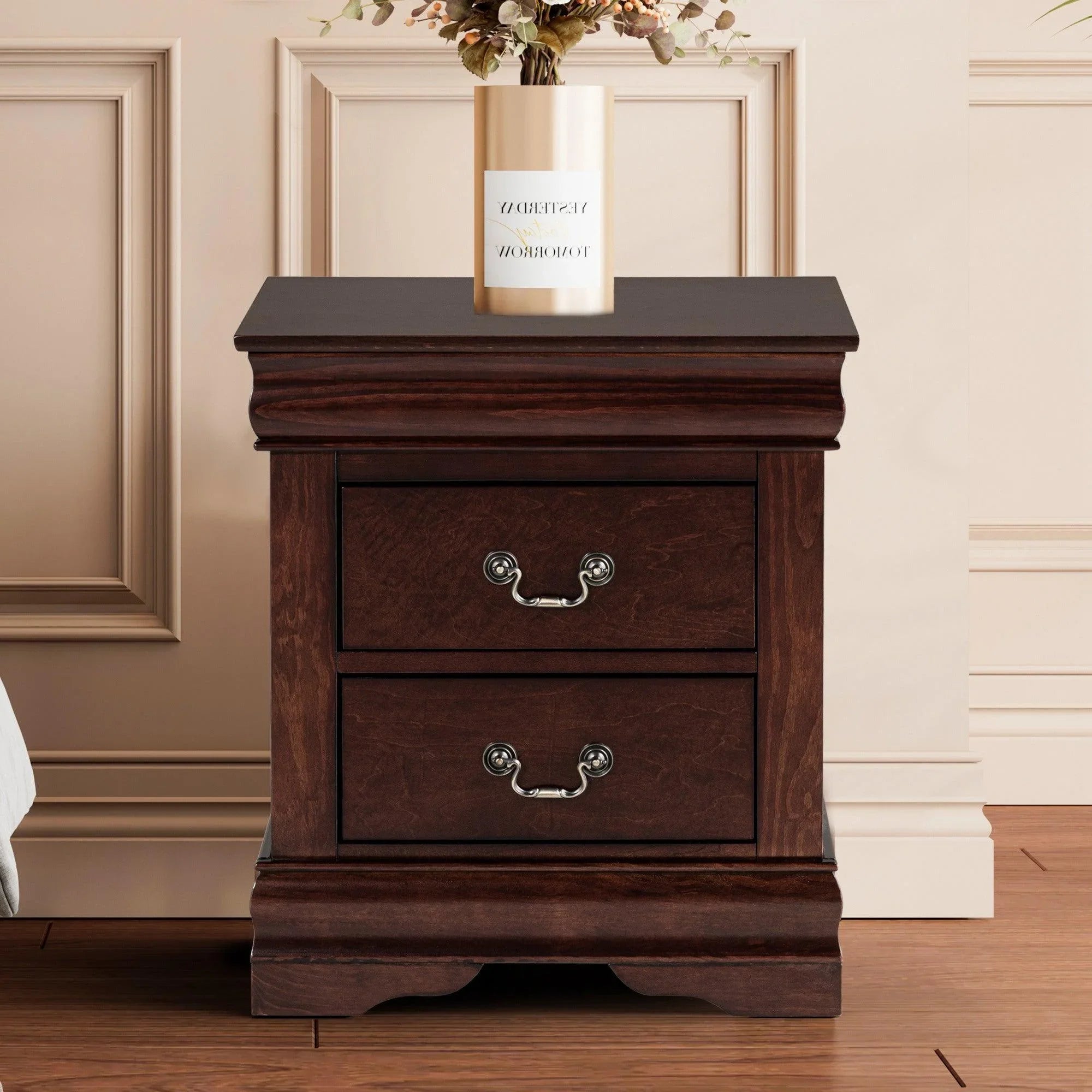 Mesita de noche Louis Philippe de Furniture of America