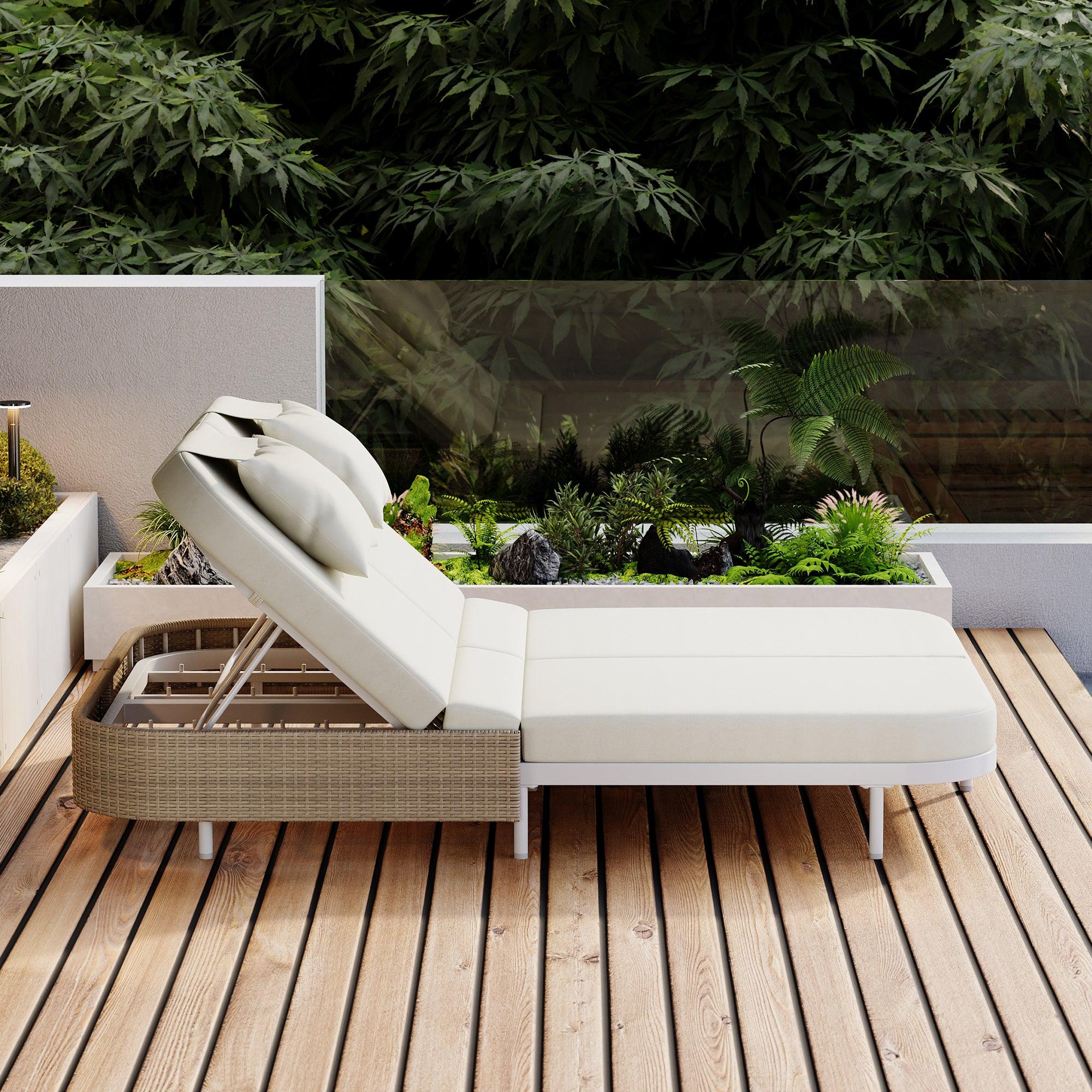 Tumbona de exterior de ratán con respaldo ajustable en 5 posiciones y cojines y almohadas extraíbles para jardín, patio y piscina.