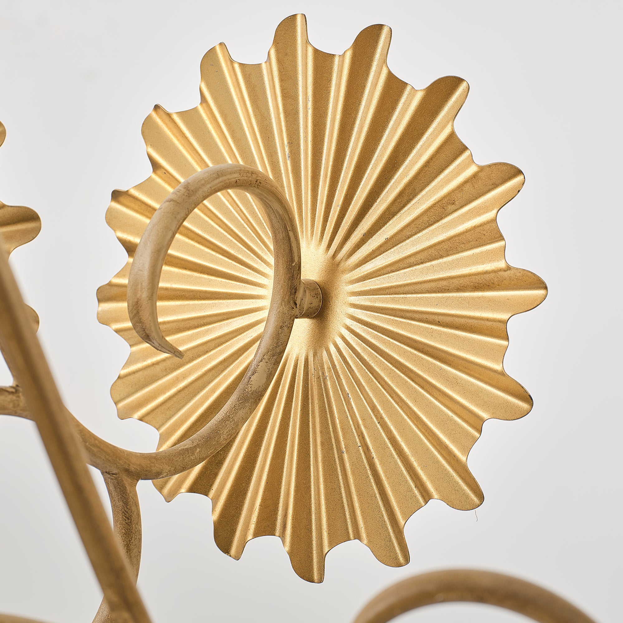 Arvin 7-Light Golden Botanical Flower Petal Chandelier