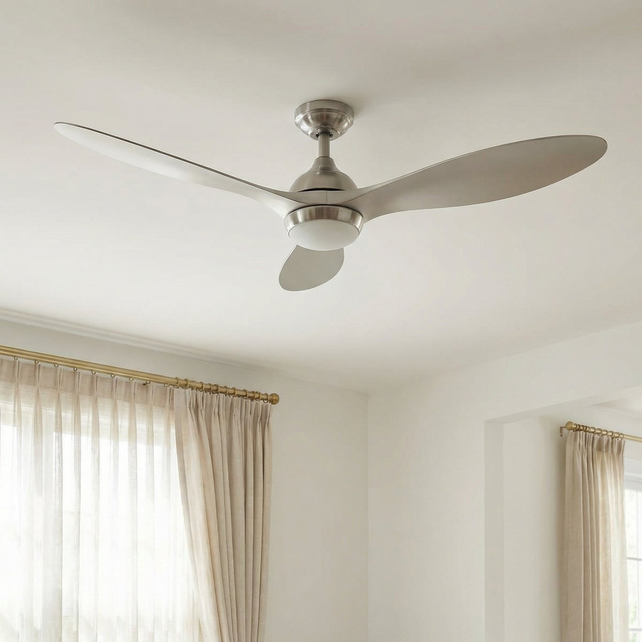 Ventilador de techo reversible de 56" con motor de CC de níquel cepillado Bernardino moderno con iluminación y control remoto