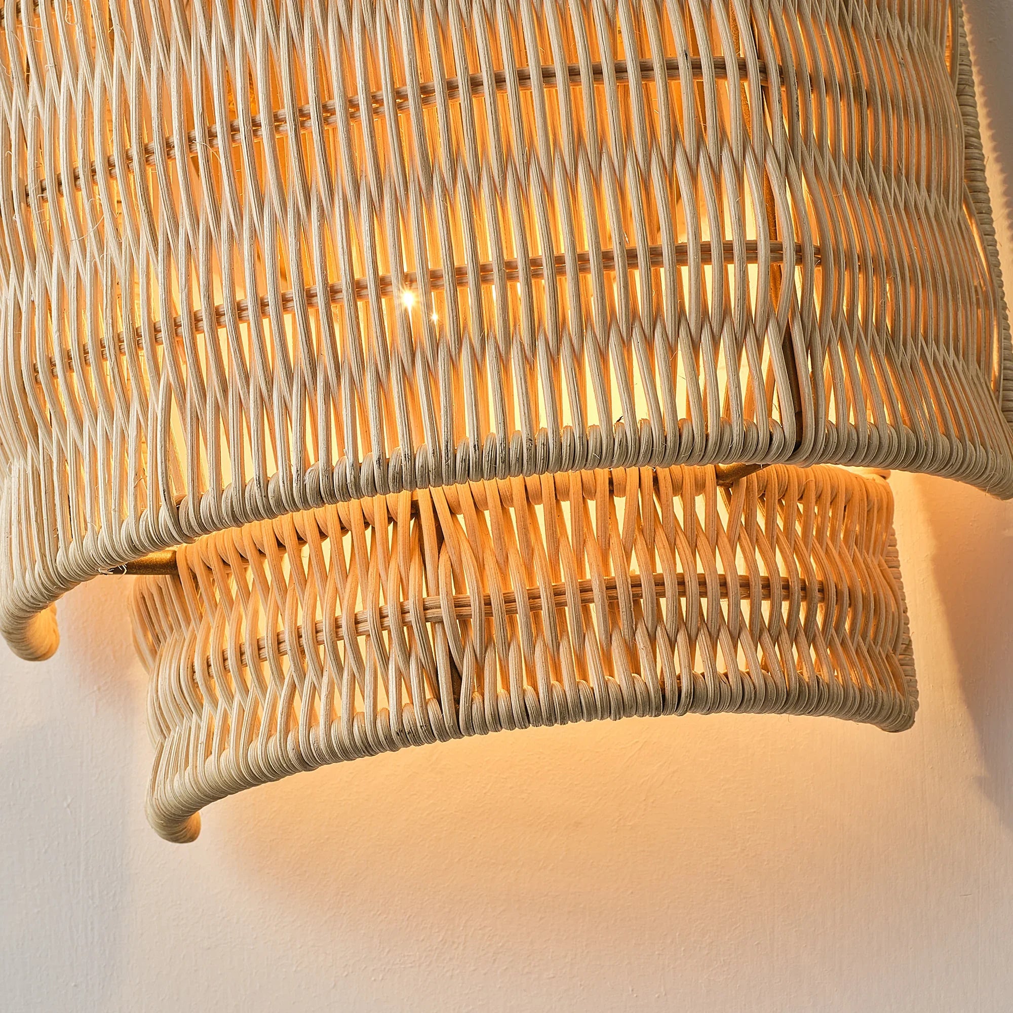 Roderick 1-Light Rattan Bohemian Wall Sconce Lighting