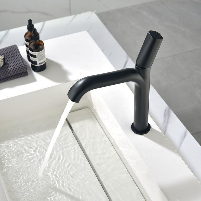 Short Single Handle Bathroom Faucet Brass Deck Mount Modern 1 Hole Bathroom Sink Basin Taps Matte Black or Brushed Gold