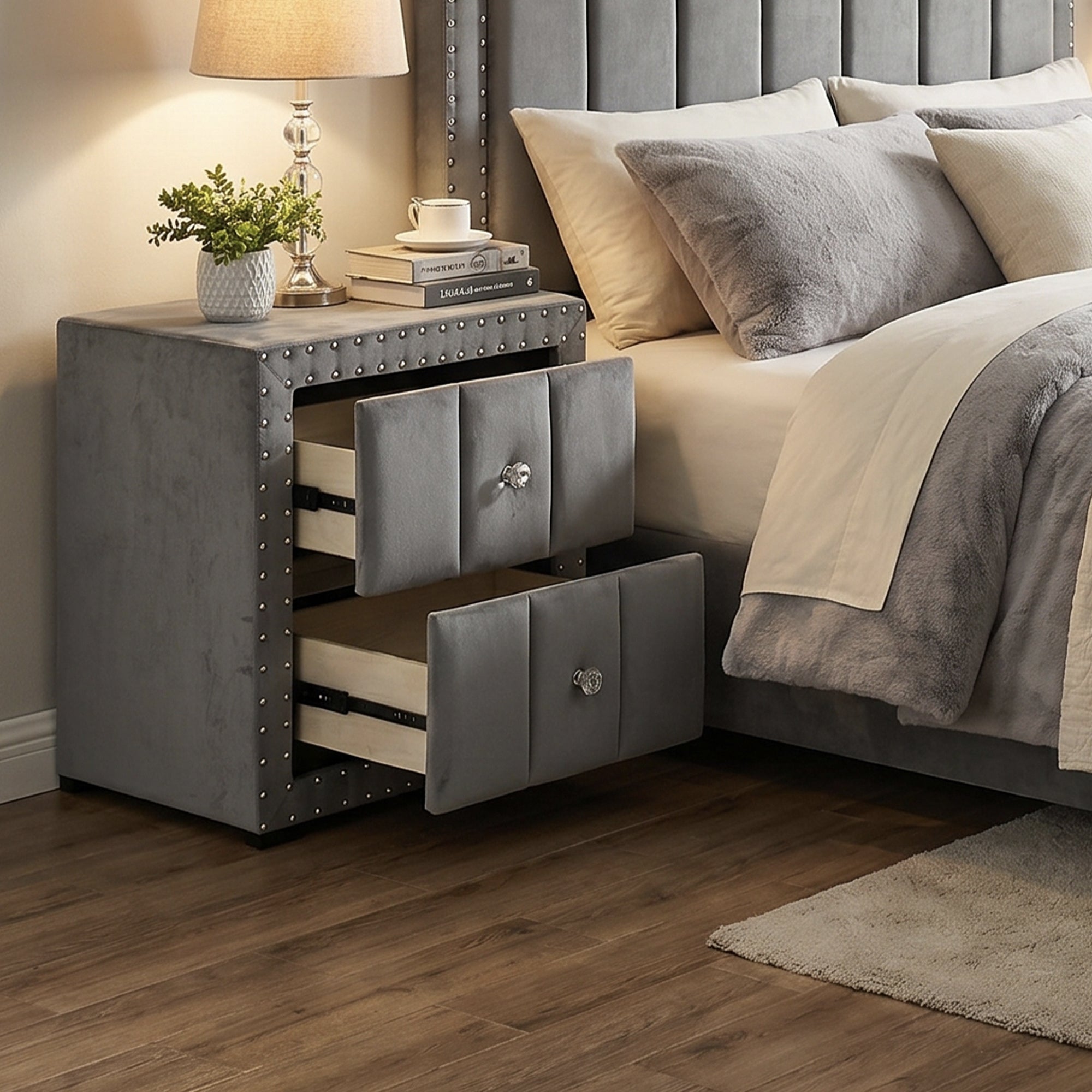 Cama de plataforma beige con elegante diseño capitoné, mueble de dormitorio duradero con soporte de listones de madera, sin necesidad de somier.