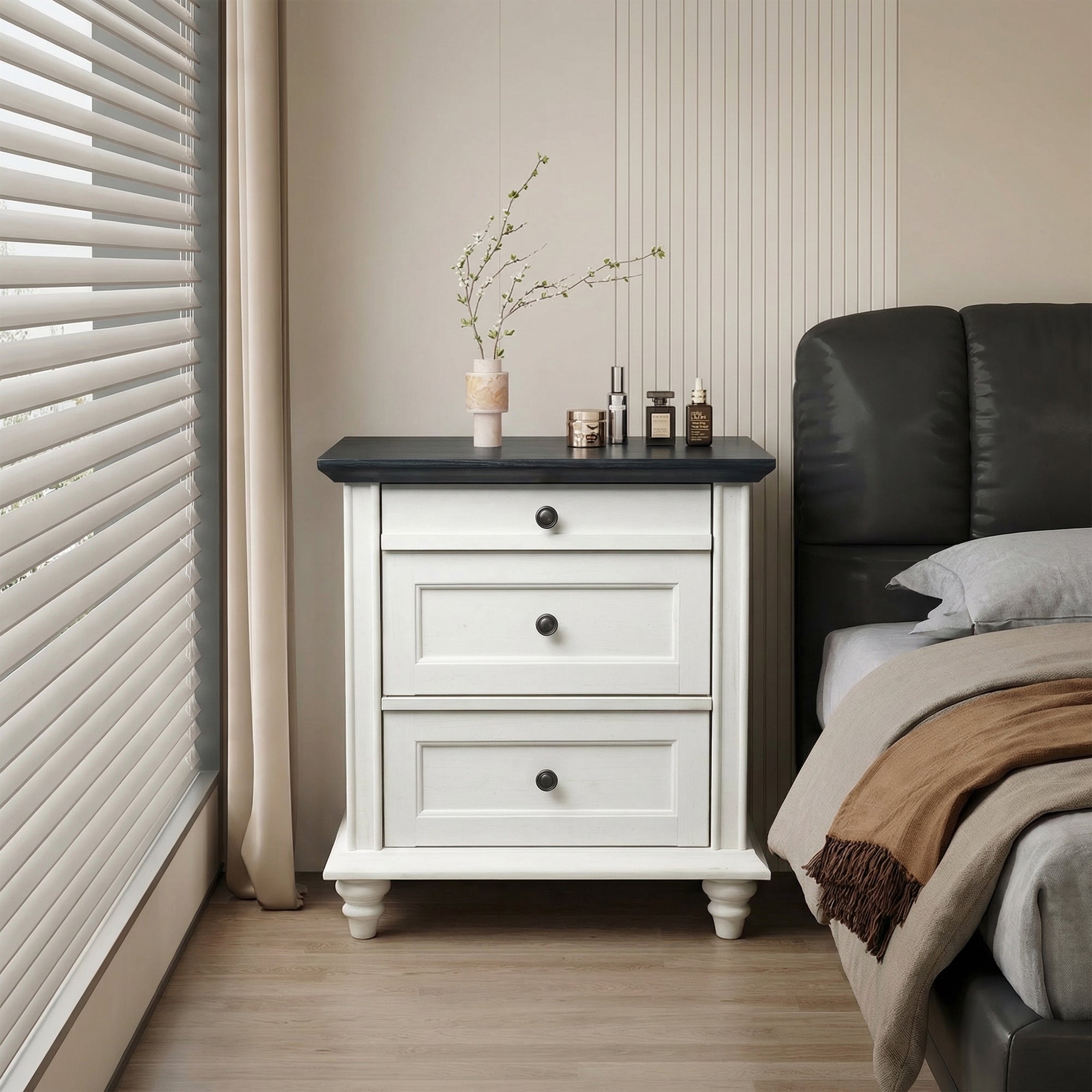 Mesa auxiliar de 40,6 cm en gris estilo granja con puerta estilo granero y estante abierto de Furniture of America