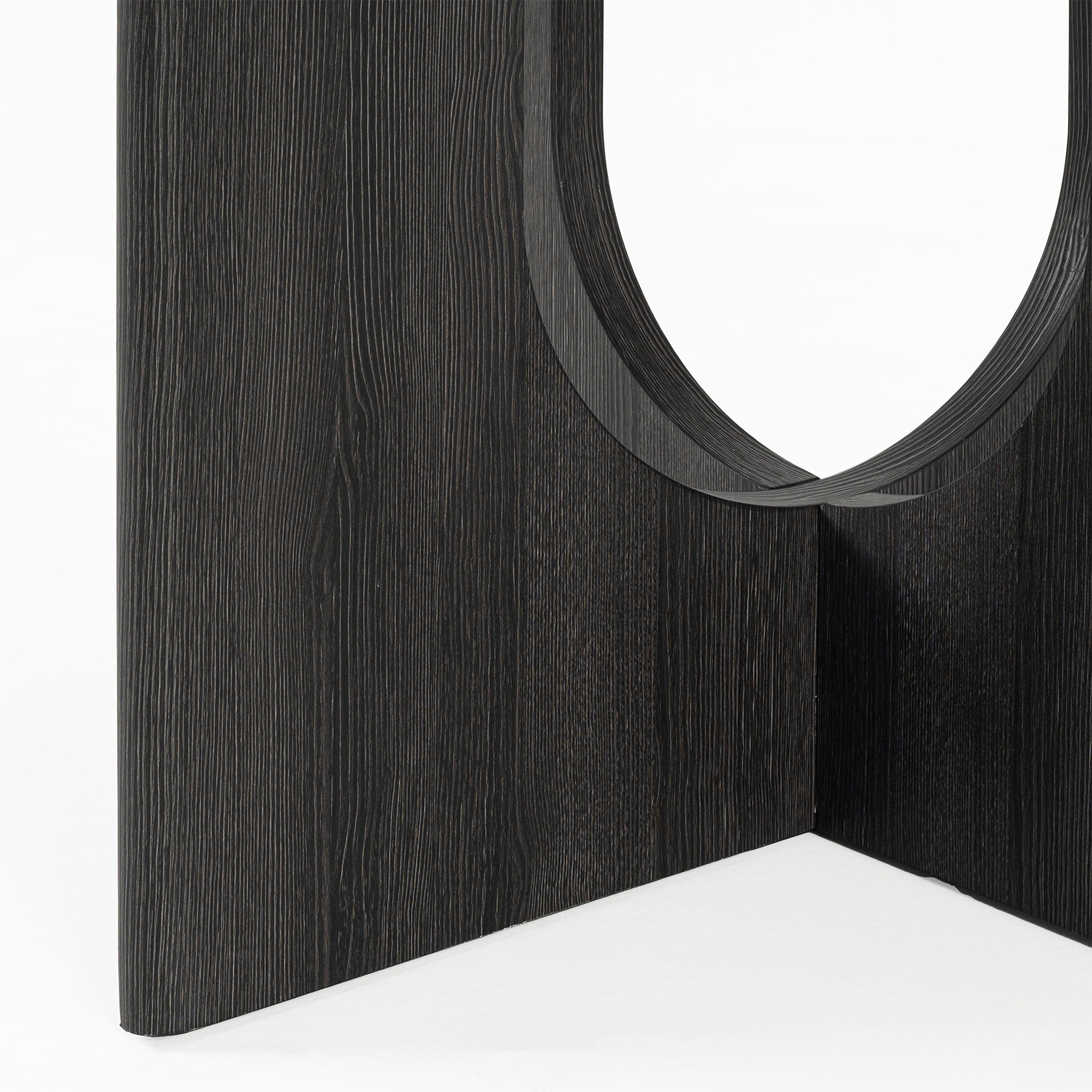 Oberto 47.3" Round Dining Table, Four Side Chairs Sold Separately