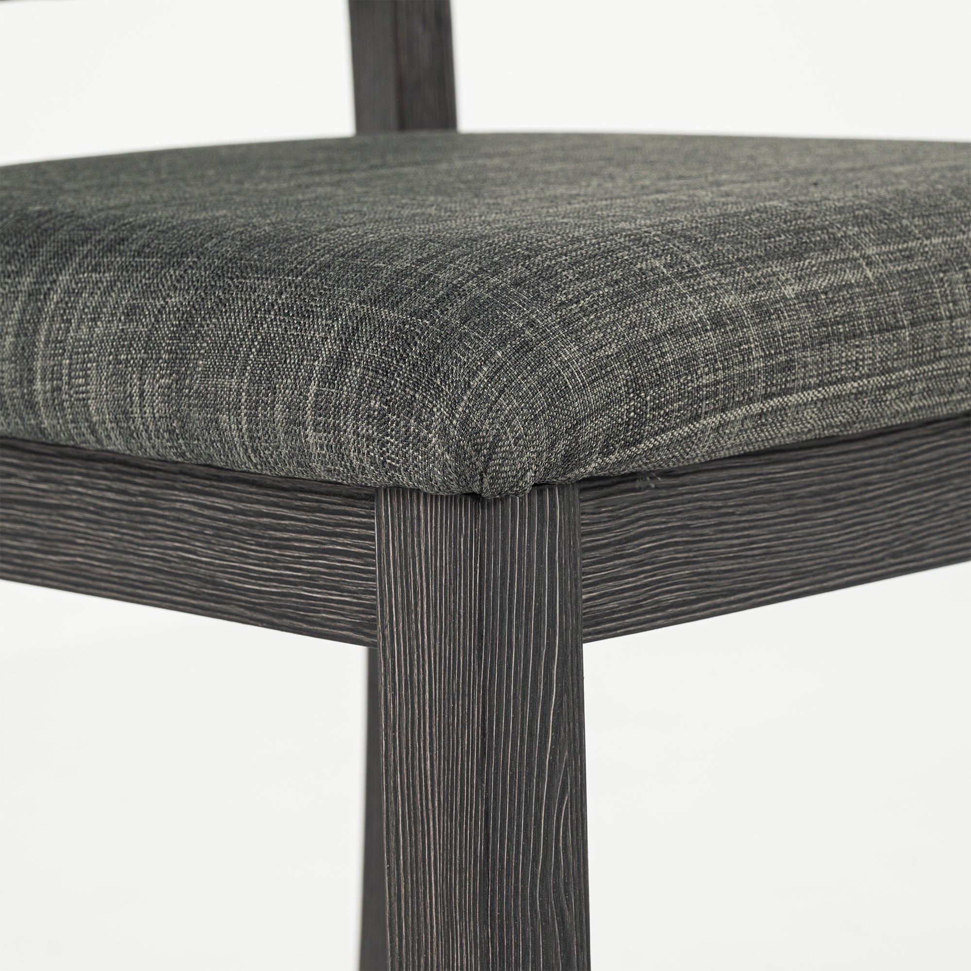 Oberto 47.3" Round Dining Table, Four Side Chairs Sold Separately