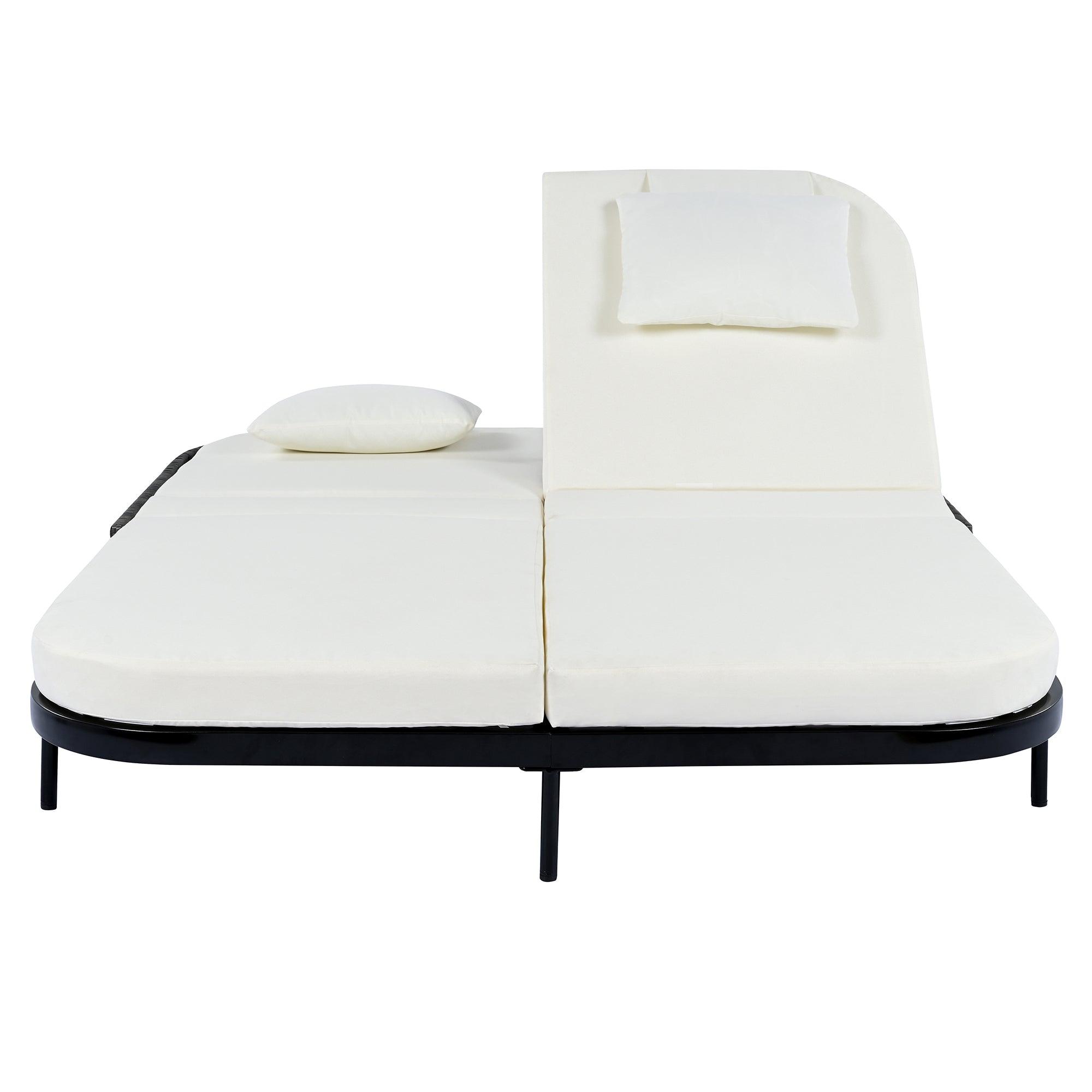 Tumbona de exterior de ratán con respaldo ajustable en 5 posiciones y cojines y almohadas extraíbles para jardín, patio y piscina.