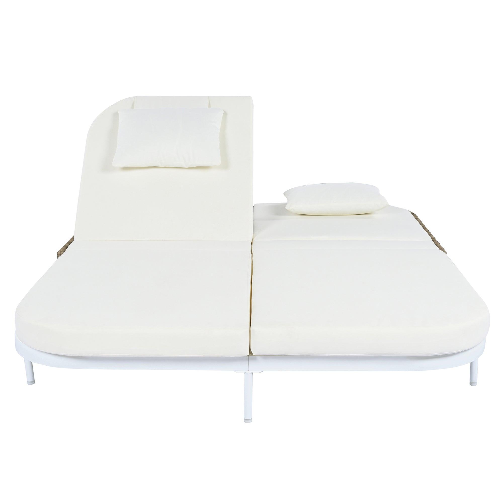 Tumbona de exterior de ratán con respaldo ajustable en 5 posiciones y cojines y almohadas extraíbles para jardín, patio y piscina.