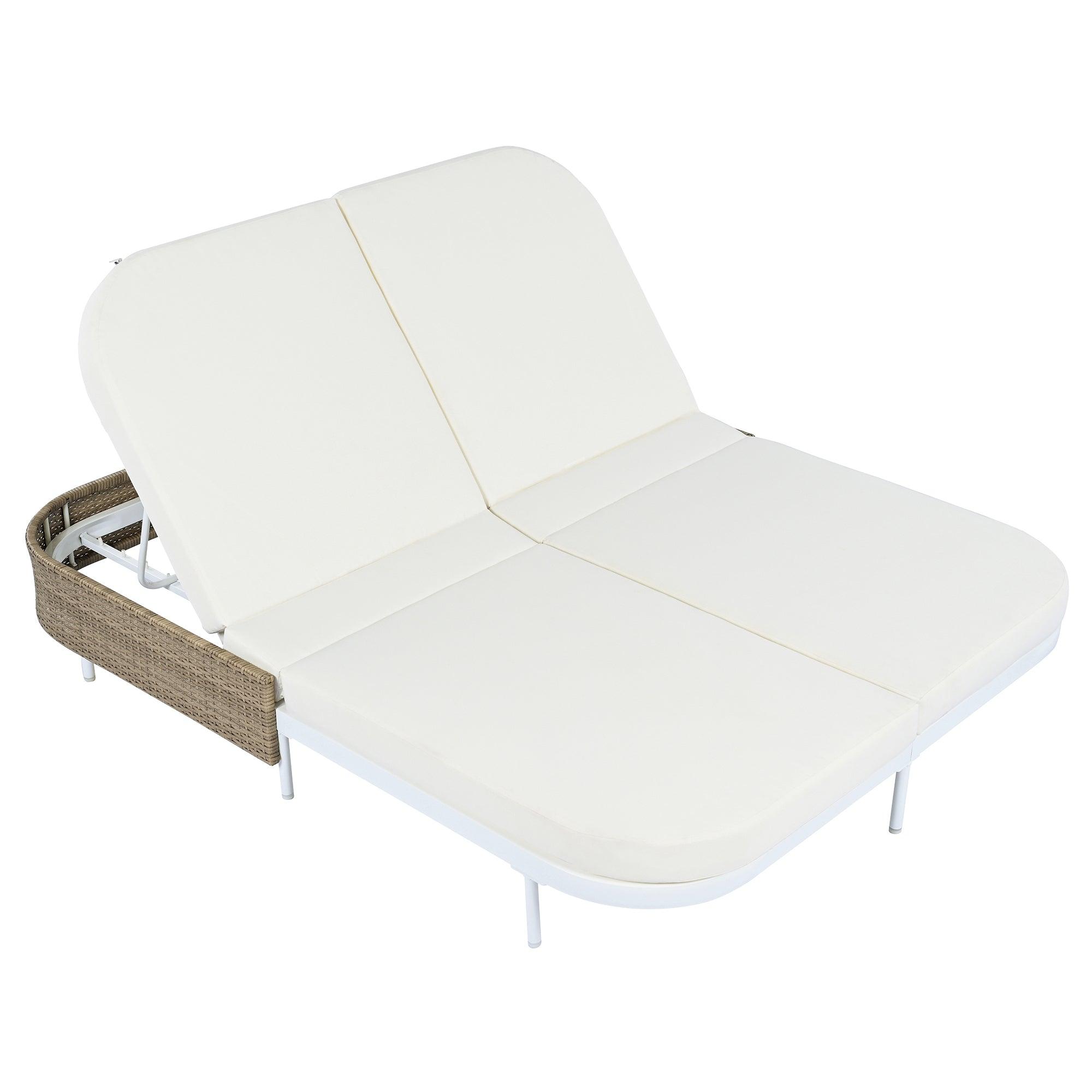Tumbona de exterior de ratán con respaldo ajustable en 5 posiciones y cojines y almohadas extraíbles para jardín, patio y piscina.
