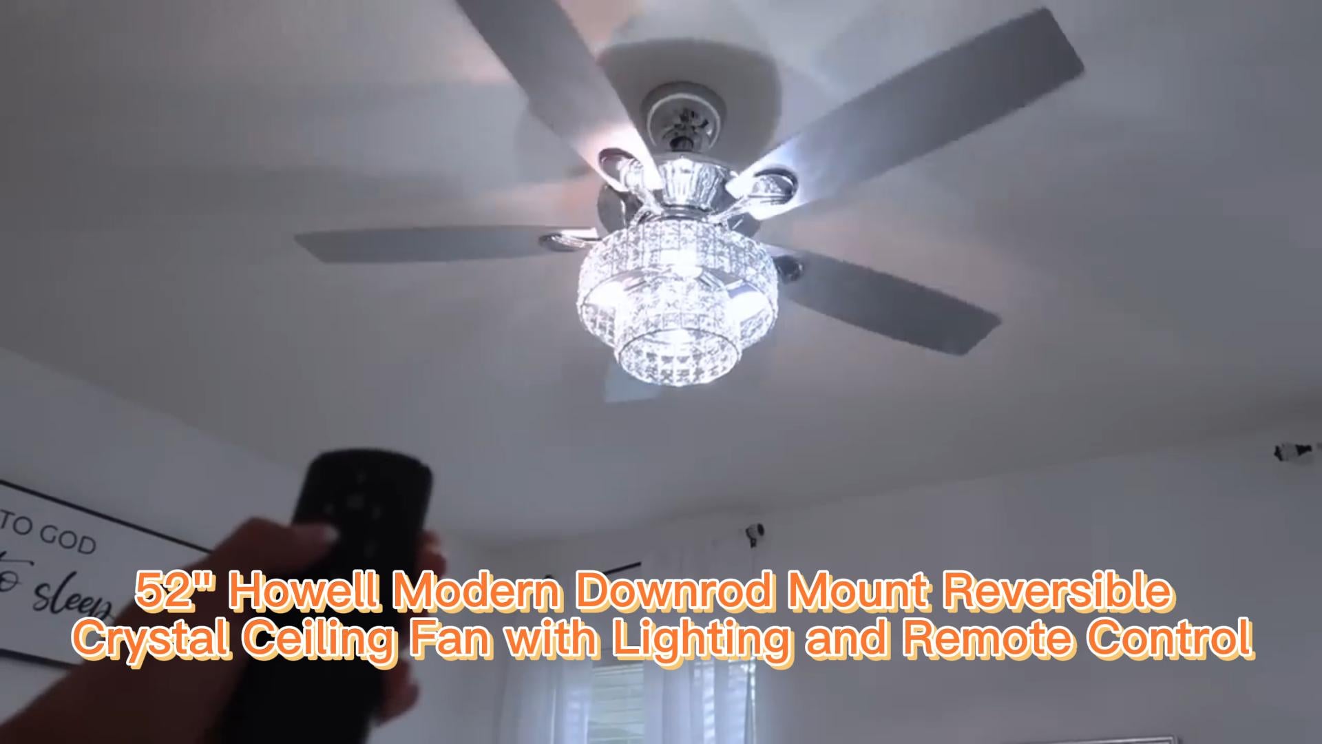 Ventilador de techo de cristal reversible Howell de 52