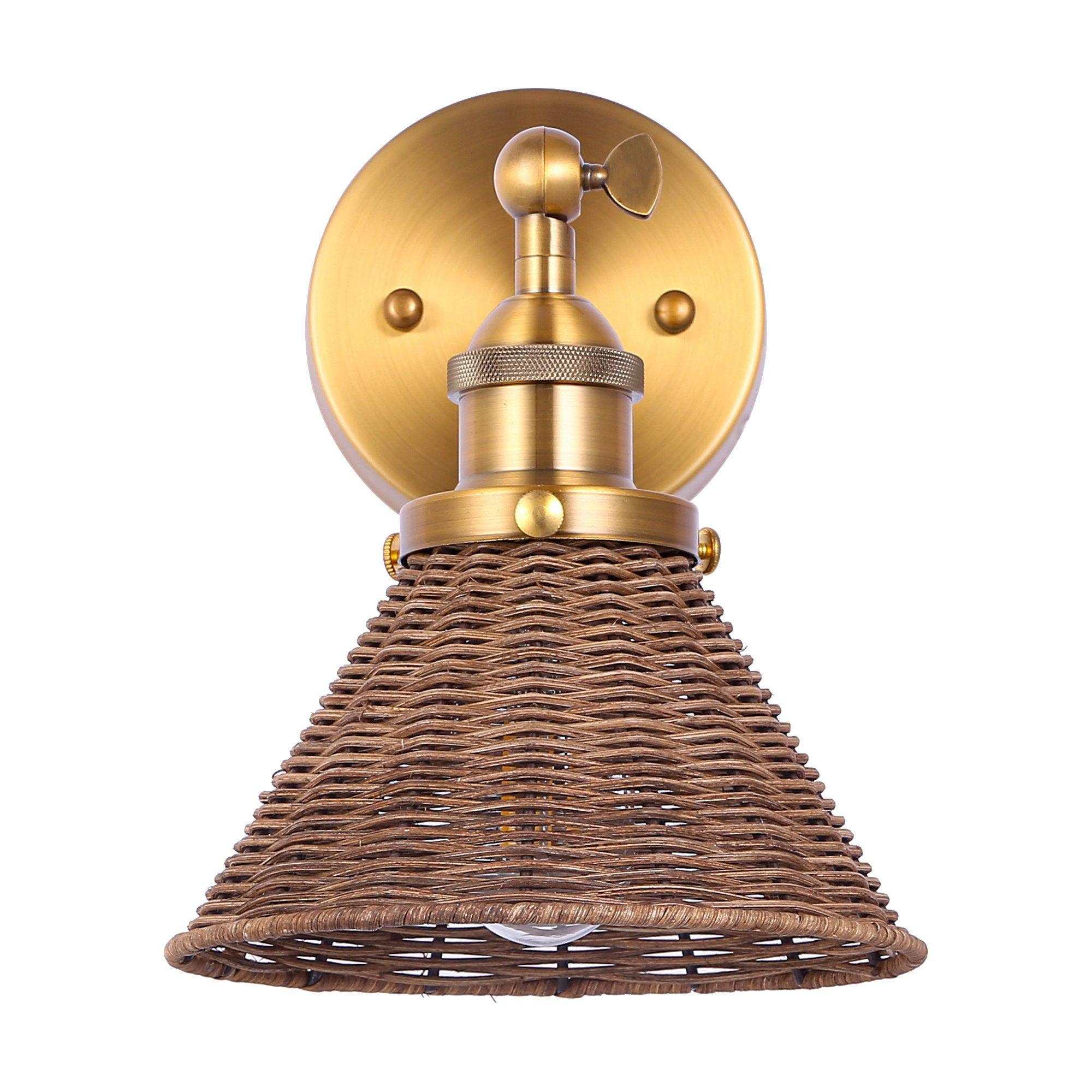 Traditional 1-Light Golden Wall Light - ParrotUncle